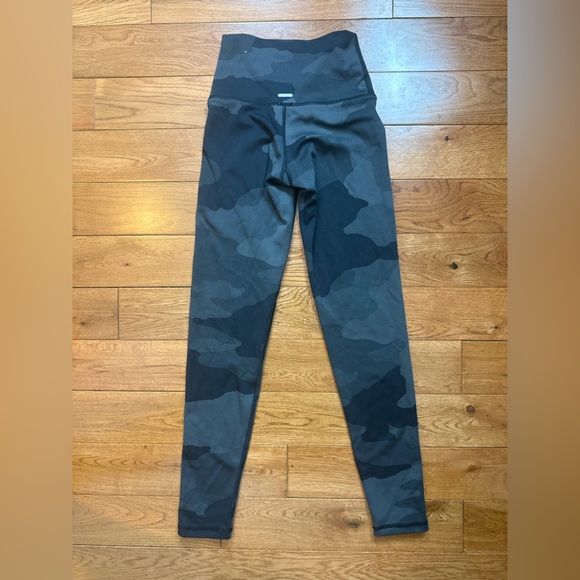 Aerie Camo Leggings - Picture 2 of 4